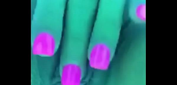  PINK NAILS